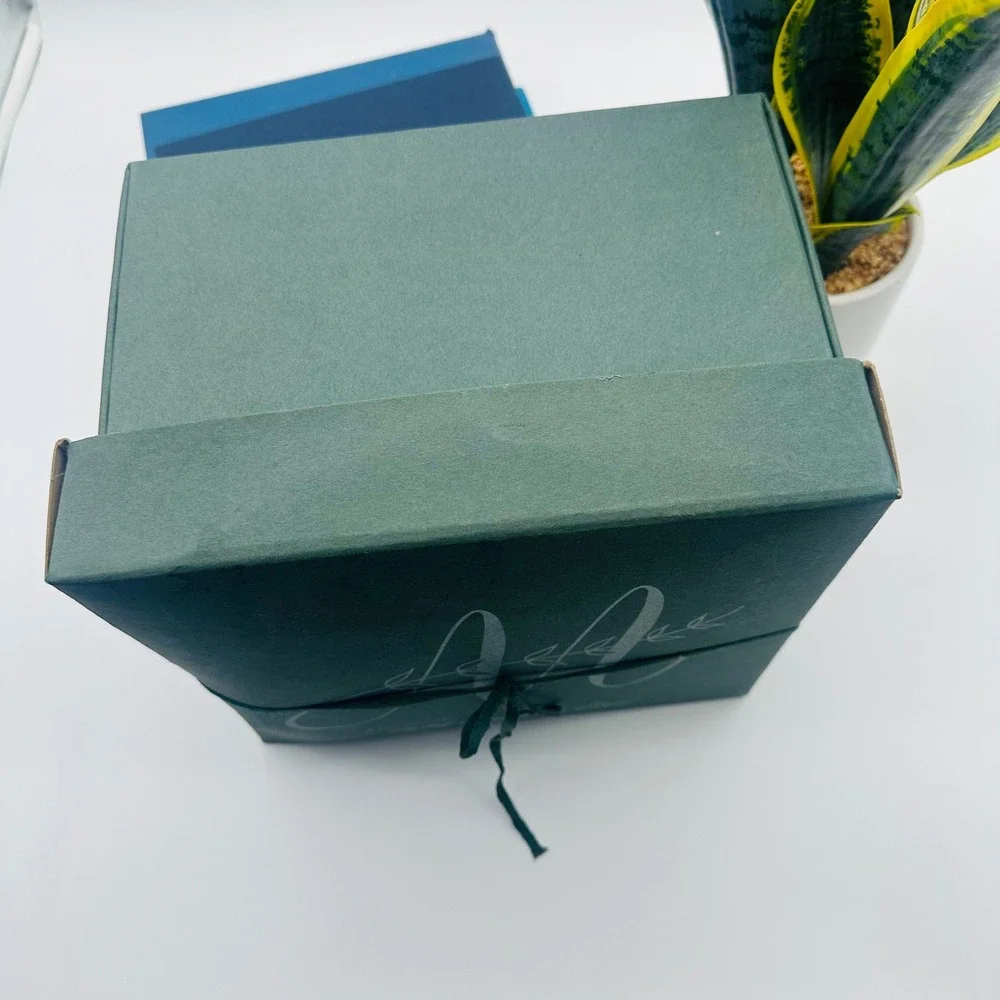 Mayfair Millinery Vintage Style Forest Green Hat Box Storage Vermont